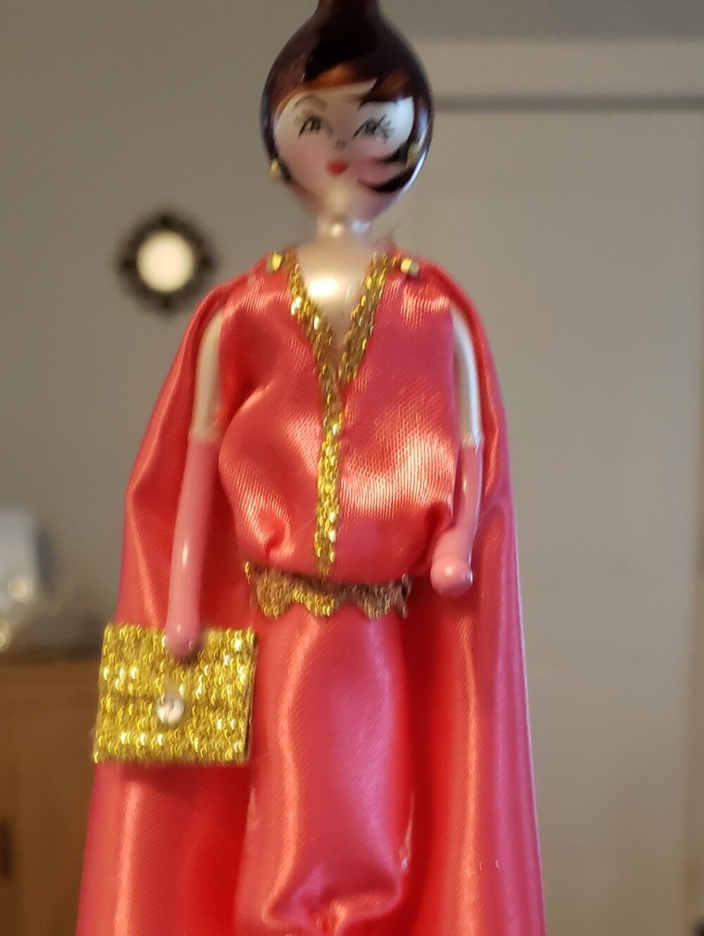 LADY GLASS ORNAMENT